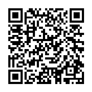 况且你这么让人来接人自己却开足了架式直往自家奔二维码生成