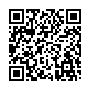 冷冷地注视着台上的那个帅得一塌糊涂的男人二维码生成