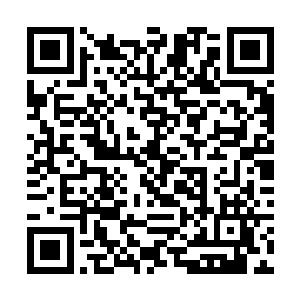 冷皓宇一把丢开黑云骑士兵朝着城西的方向狂奔而去二维码生成