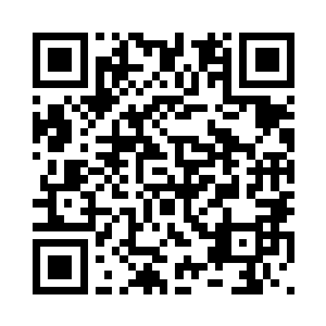 冷笑地看着徐成还有他怀里的小妖二维码生成