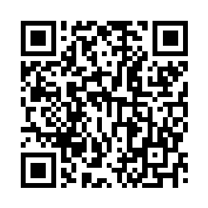 冷轩和楚香瑗找了个相对安全的地方二维码生成