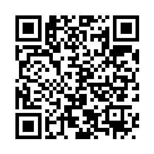 冷轩没有在意圣雪派和烛龙派的动作二维码生成