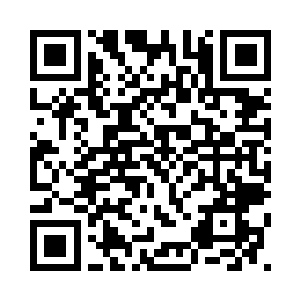 冷轩立刻催动身形从中间冲了出去二维码生成