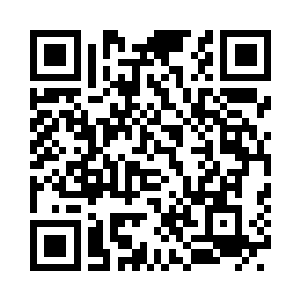 冷轩随手把准备好的饭钱交给外面的服务员二维码生成