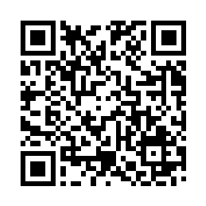 准备把三人的前面贴在明星签名栏里面二维码生成