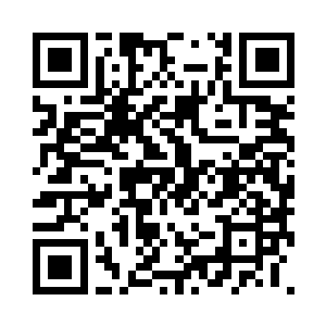 准确的说是看着插在他胸口上的淡绿色匕首二维码生成