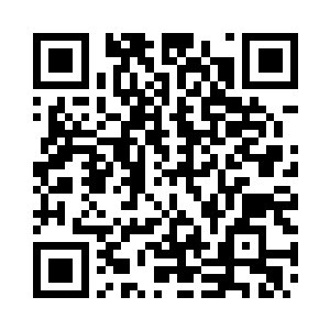 准确说来是盯着云起舞手中的御灵神镰看二维码生成