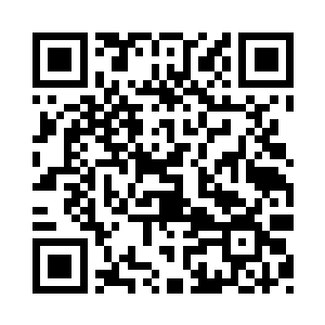 凌予跟胥尔升都拉着天凌他们走到一边二维码生成