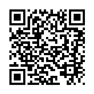 凌云用两块巨大的山石堵住了洞口二维码生成