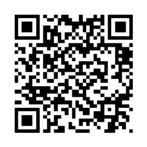 凌儿女士曾经从楼梯上被人推下过二维码生成