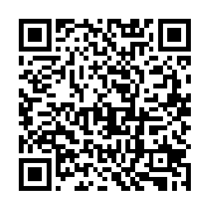 凌天一看这左丘寒控制混元四剑要来一次全方面的轰炸二维码生成