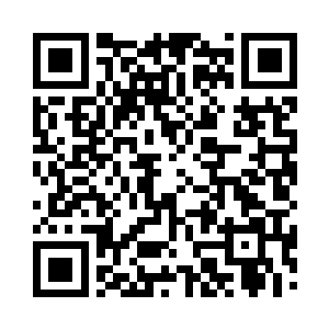 凌菲就一把接过她怀里哭的一塌糊涂的千山二维码生成