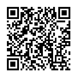 凌菲的到来让冷香亲眼看到龙战那么冰冷的人慢慢的融化二维码生成