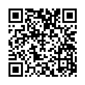 凌蘭似笑非笑地瞥了坐立不安的两人一眼二维码生成