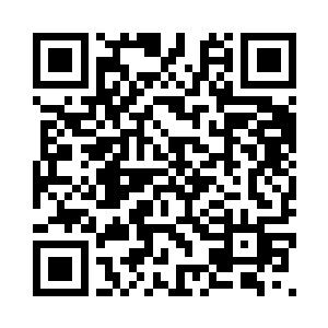 几个渺小的人影正站在那条线以南二维码生成