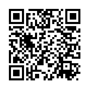 几个门子百无聊赖的坐在条凳上闲扯二维码生成