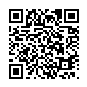 几乎就等于是在这在三个人的头顶上二维码生成