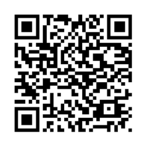 几乎眨眼间便出现在了异形的面前二维码生成