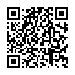 几十张桌子错落有致的摆放在宽阔的宴会厅中二维码生成