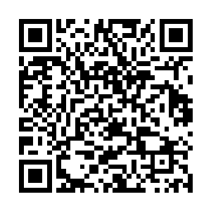 凡人河中有着一条只有手指大小的溪流从其中喷射而出二维码生成