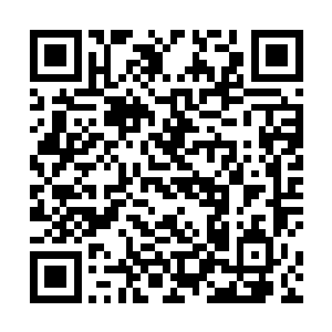 凤之远瞪着眼前多年不见的三弟很有些不是滋味的问道二维码生成