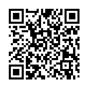 凤凰的双眸与剑光内的冰冷齐齐望了过来二维码生成