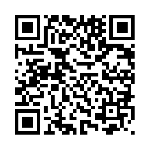 凤小熊不可思议的看着手里的茶杯二维码生成