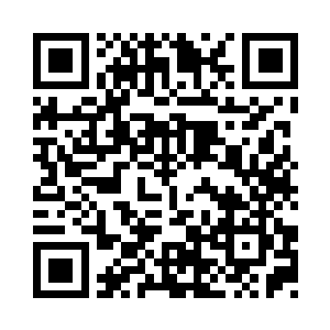 凤清乾免不了又被唐玥给折腾了一番二维码生成