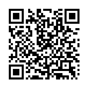 凤羽珩一边把在空间里做好的面条往外端二维码生成