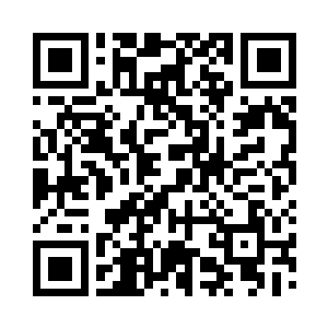 凤羽珩已经从药箱里取出一套手术刀来二维码生成