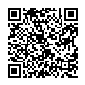 凯亚也想不明白自己身上为何会出现这样古怪的二维码生成