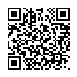 凯兰崔尔的亮金色长发被罡风吹拂得飘飘飞起二维码生成