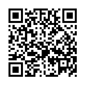 凶猛的浪潮把她推上一波接一波的高峰二维码生成