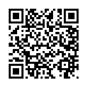 出现了一根几乎同样粗细的金色光柱二维码生成