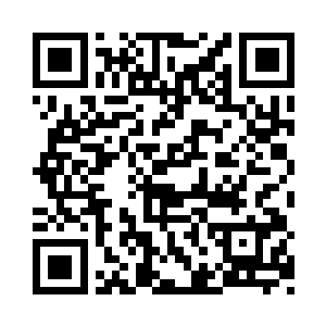 切石师傅将一块小拇指大小的翡翠挖了出来二维码生成