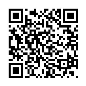 切给两人每次约四秒钟的上半身镜头二维码生成