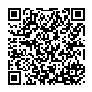 刑侦科的警探从薛光头受伤的地方找到了张丽慌luàn中遗失的手机二维码生成