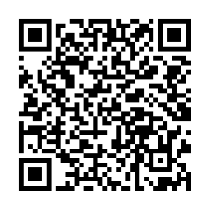 刘力宏搂着夏云杰的肩膀嘴巴像机关枪一样一阵扫射二维码生成