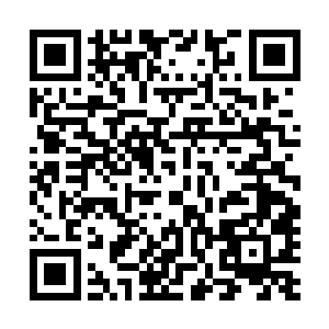 刘大黑每人双骑的带着人在几个亲卫的带路下前去那个山谷二维码生成