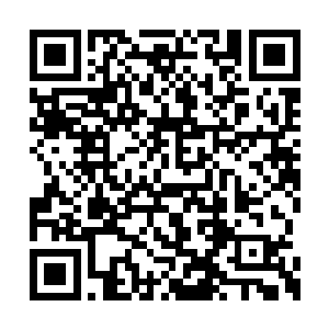 刘妇人把那两个女子的行事全往刘柱身上拉靠着二维码生成