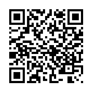 刘宇颇感兴趣的将玉玺拿在了手里二维码生成