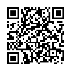 刚一出来立马看到卡森这小子脸上带着个墨镜二维码生成