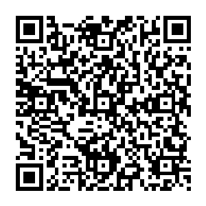 刚刚就任君诚集团总经理没有多久的鲁中明向董事局主席朱国旭汇报了一下近一阶段的情况二维码生成