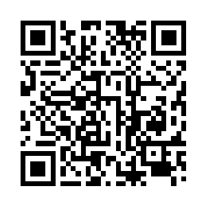 刚刚脸上残留的一丝笑容也随之而凝固了下来二维码生成