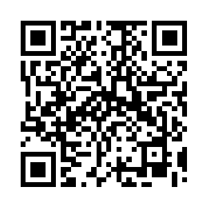 刚刚苏画三人其实是有点怠慢刘榕的二维码生成