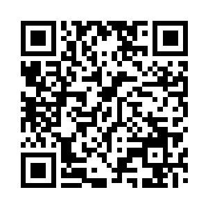 刚好撞见了从月门内拐出的管家勾越二维码生成