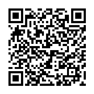 刚好看到萧晨在一具无头的尸体上取下那人手中的空间戒指二维码生成