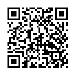 刚才吴凡只是在他的肩头拍了一把二维码生成