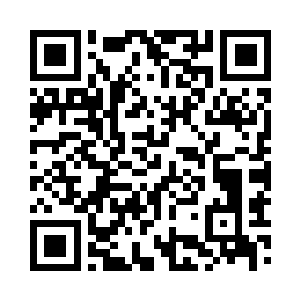 刚才周围的人正在考虑之前疯子说的提议二维码生成