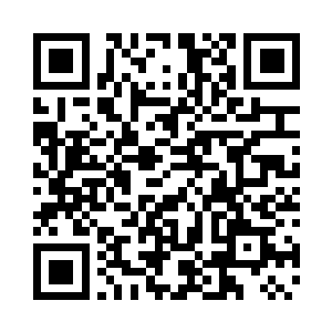 刚才在她将另外两块符文石抓入手中的时候二维码生成